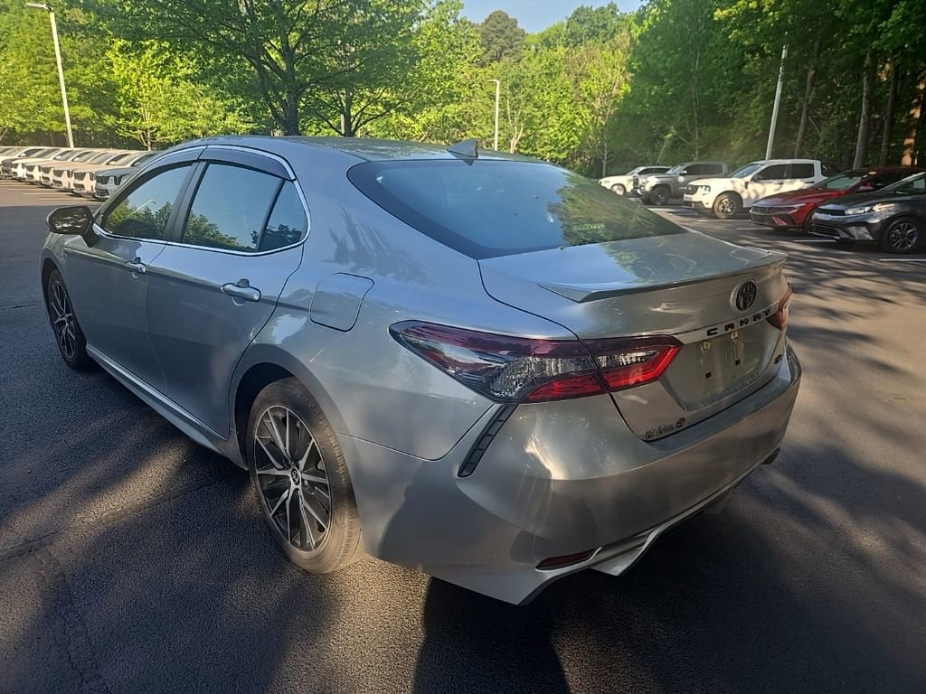 Used 2023 Toyota Camry SE FWD image 6