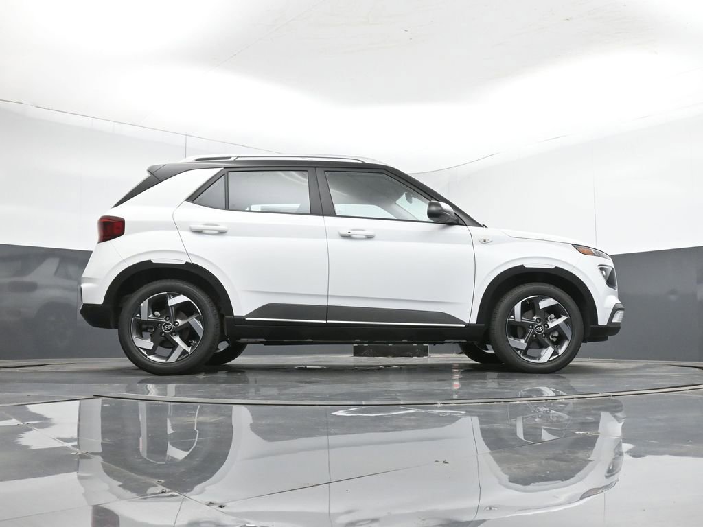 New 2026 Hyundai Venue SEL image 44