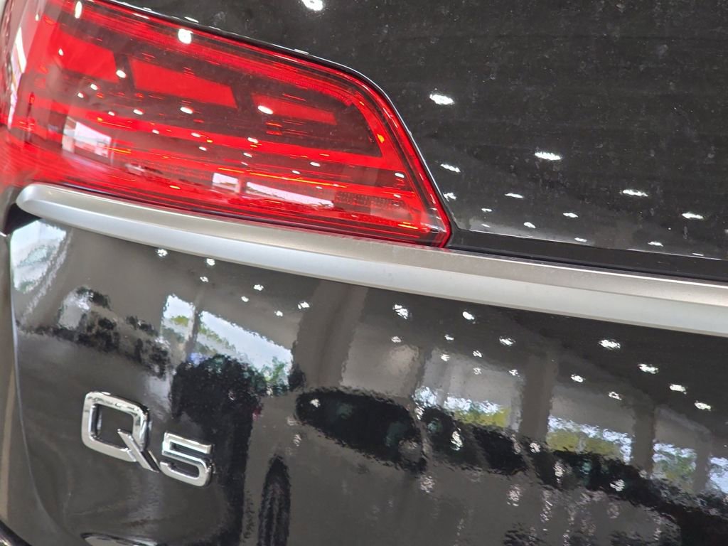 Used 2023 Audi Q5 2.0T Premium image 29