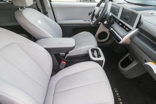 Certified 2023 Hyundai Ioniq 5 Limited w/ Cargo Package image 19