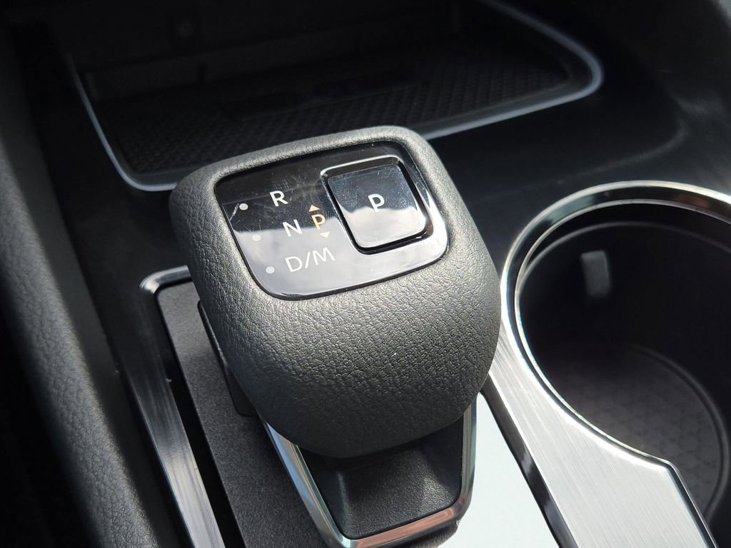 Used 2024 Nissan Rogue SL w/ SL Premium Package image 23