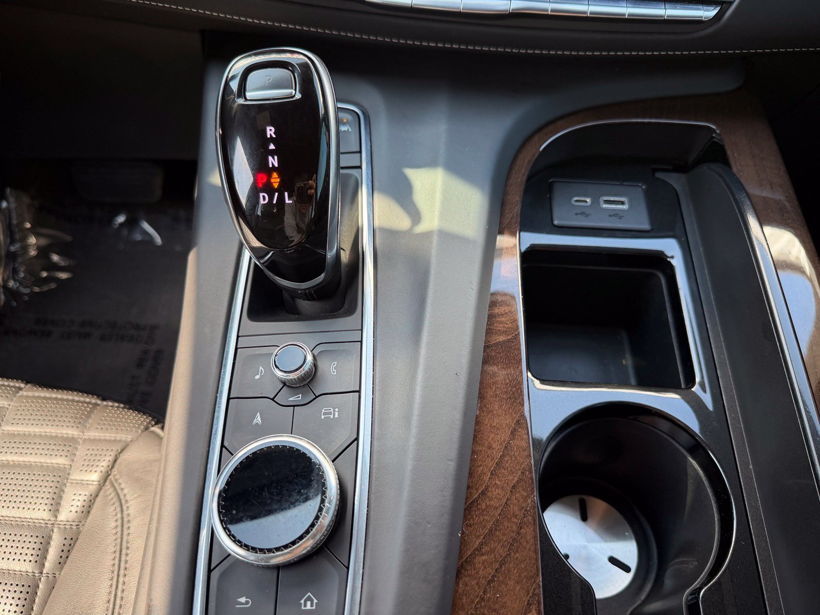 Used 2021 Cadillac Escalade Sport Platinum AWD/4WD image 20
