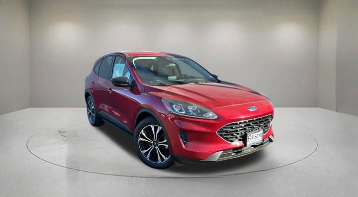 Certified 2021 Ford Escape SE w/ SE Sport Appearance Package FWD image 1