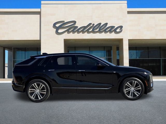 New 2026 Cadillac Lyriq Luxury RWD video 3