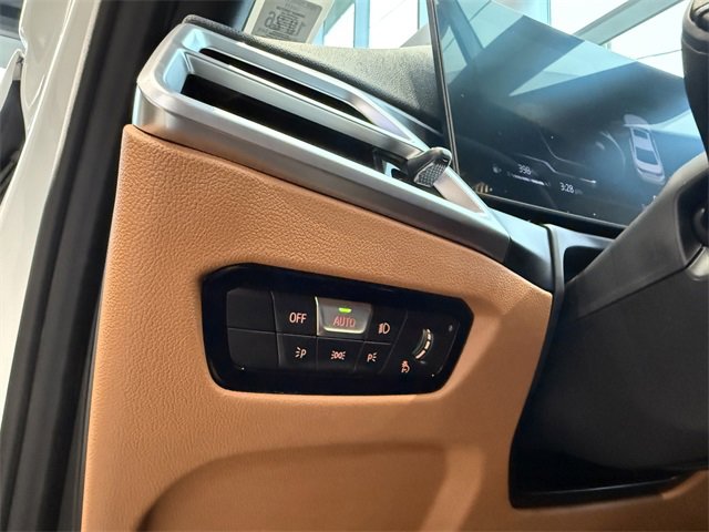 New 2025 BMW 330i xDrive Sedan w/ Premium Package image 25