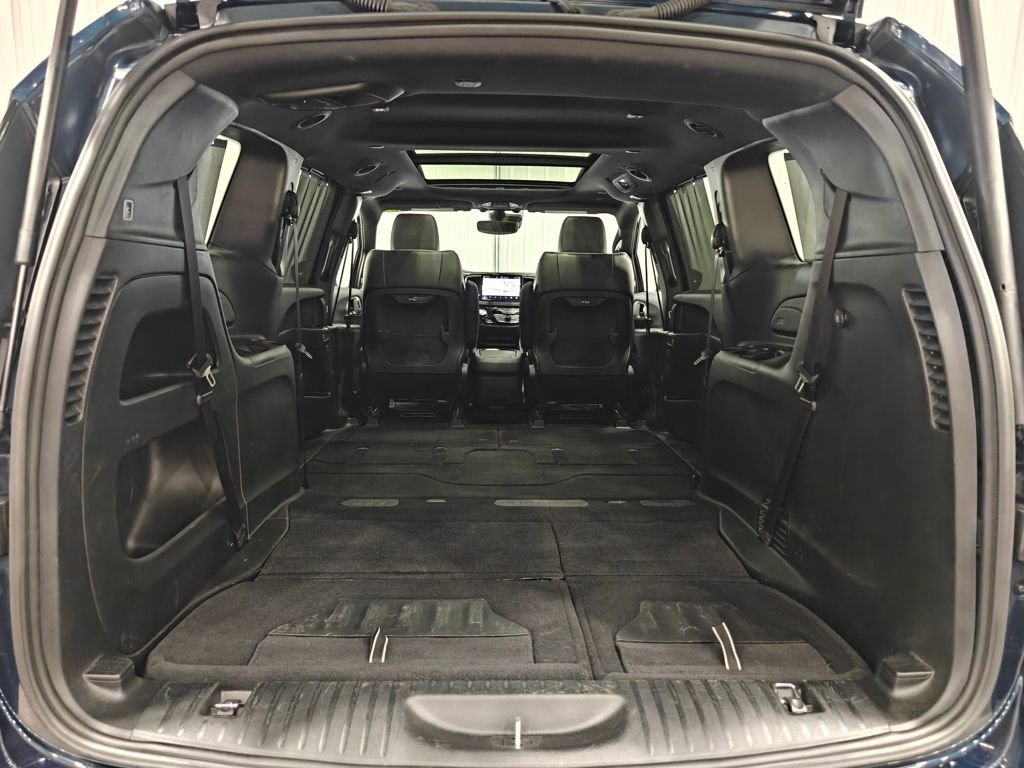 Used 2025 Chrysler Pacifica Limited image 38