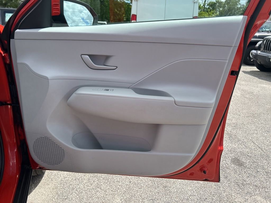 Used 2024 Hyundai Kona SEL image 24