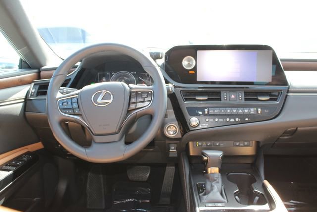 Certified 2025 Lexus ES 300h w/ Premium Package FWD image 14