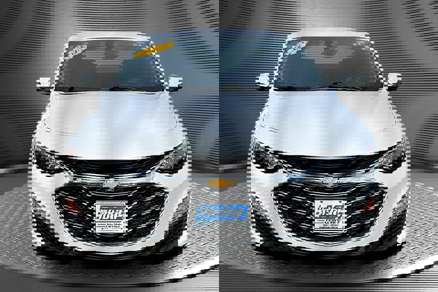 Used 2022 Chevrolet Malibu LT image 2