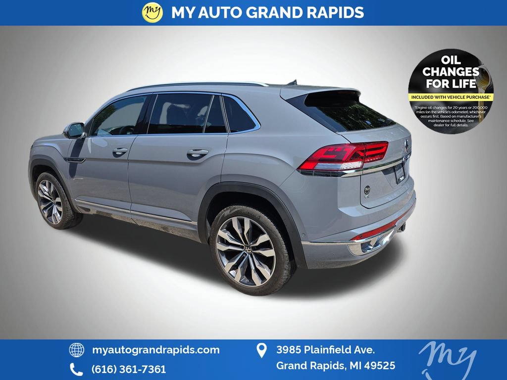 Used 2022 Volkswagen Atlas Cross Sport SEL Premium R-Line AWD/4WD image 5