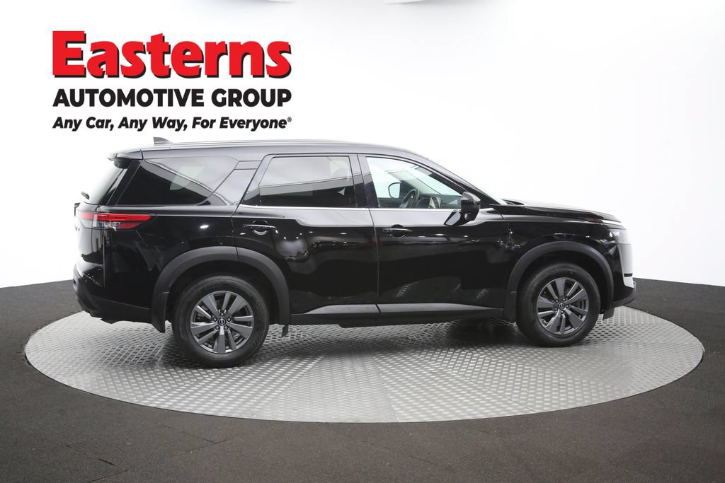 Used 2024 Nissan Pathfinder S AWD/4WD image 44