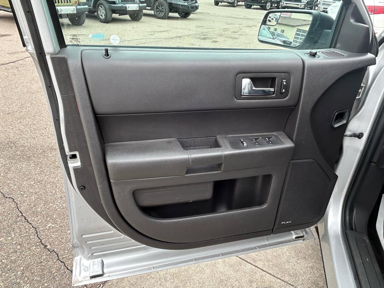 Used 2016 Ford Flex SE FWD image 15