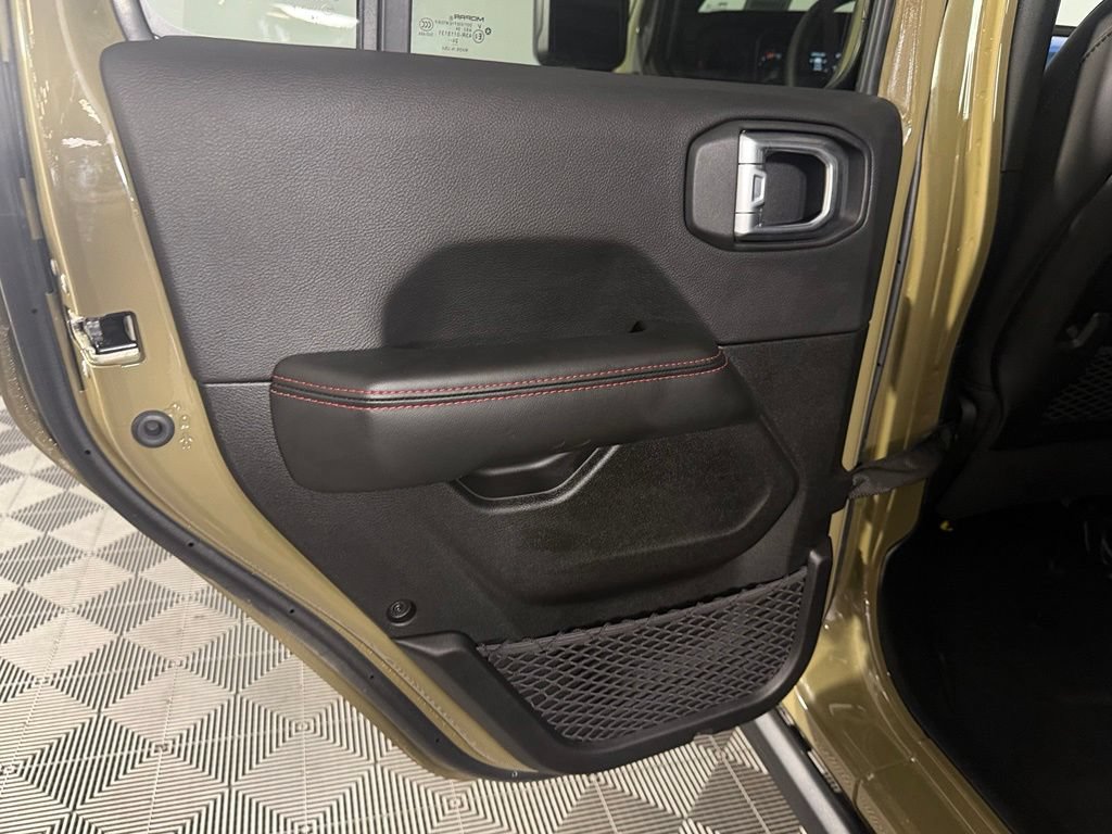 Certified 2025 Jeep Wrangler Unlimited Rubicon AWD/4WD image 25