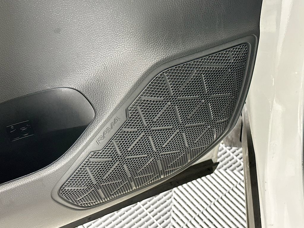 Used 2025 Toyota RAV4 LE image 25