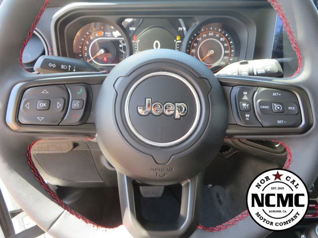 Used 2024 Jeep Wrangler Unlimited Rubicon w/ Technology Group AWD/4WD image 35