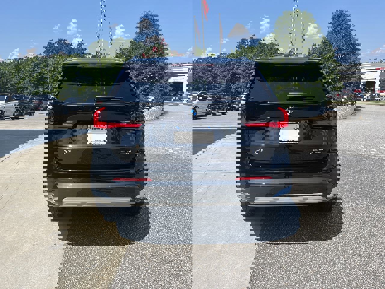 Certified 2025 BMW X1 xDrive28i w/ Technology Package image 7