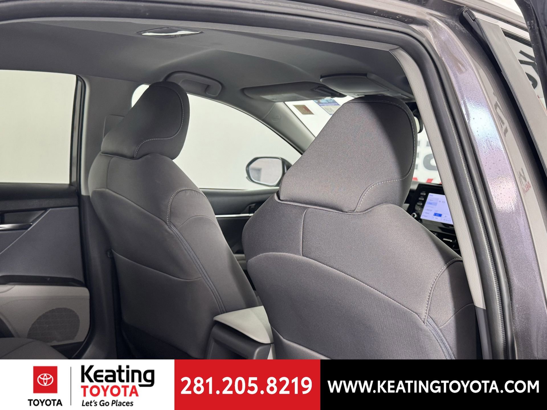 Used 2022 Toyota Camry LE image 19