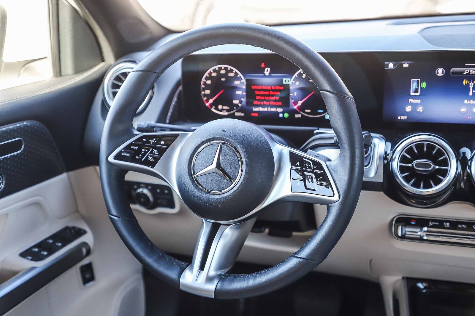 Certified 2025 Mercedes-Benz GLB 250 4MATIC image 16