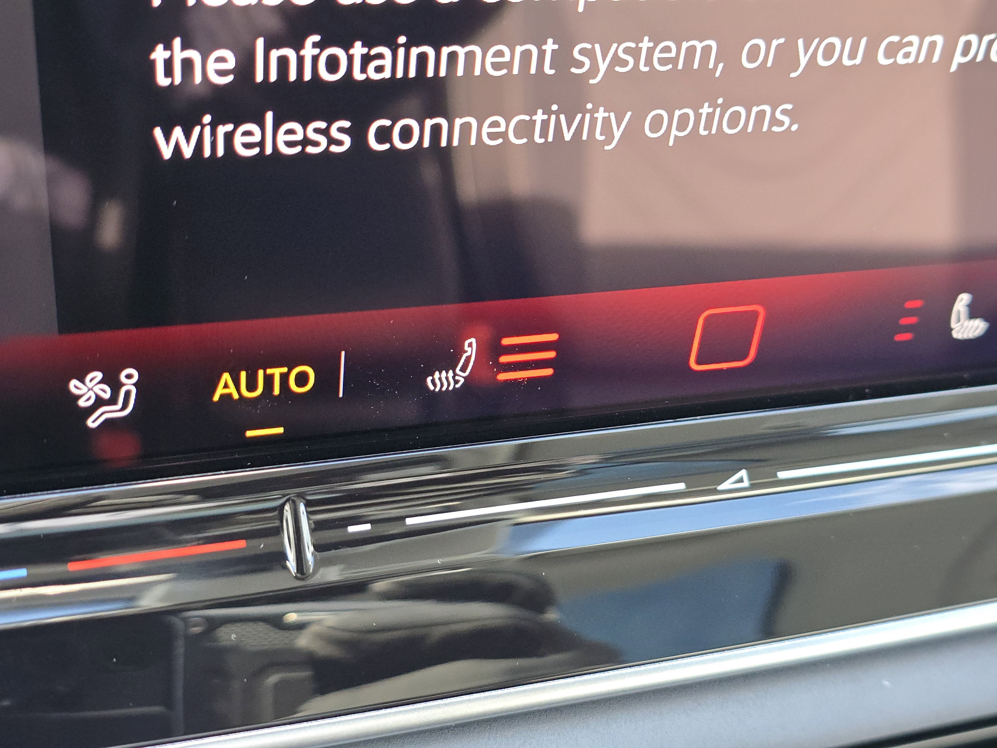 New 2026 Volkswagen Tiguan SE image 12