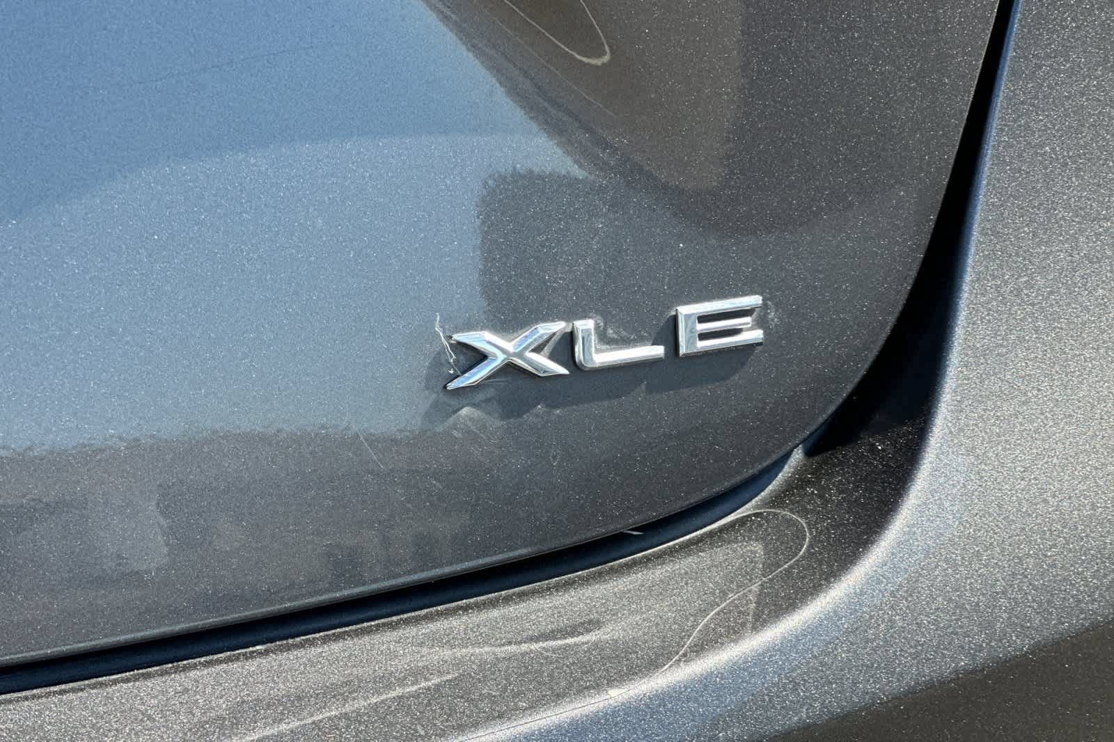 Used 2014 Toyota Avalon XLE Touring FWD image 26
