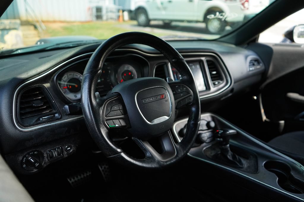 Used 2019 Dodge Challenger R/T w/ Shaker Package RWD image 4