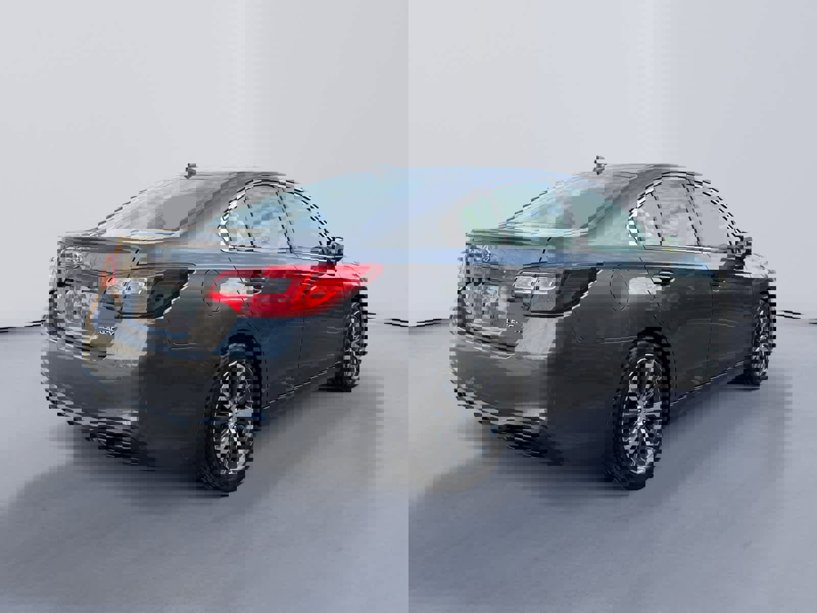 Used 2019 Subaru Legacy 2.5i Limited image 3