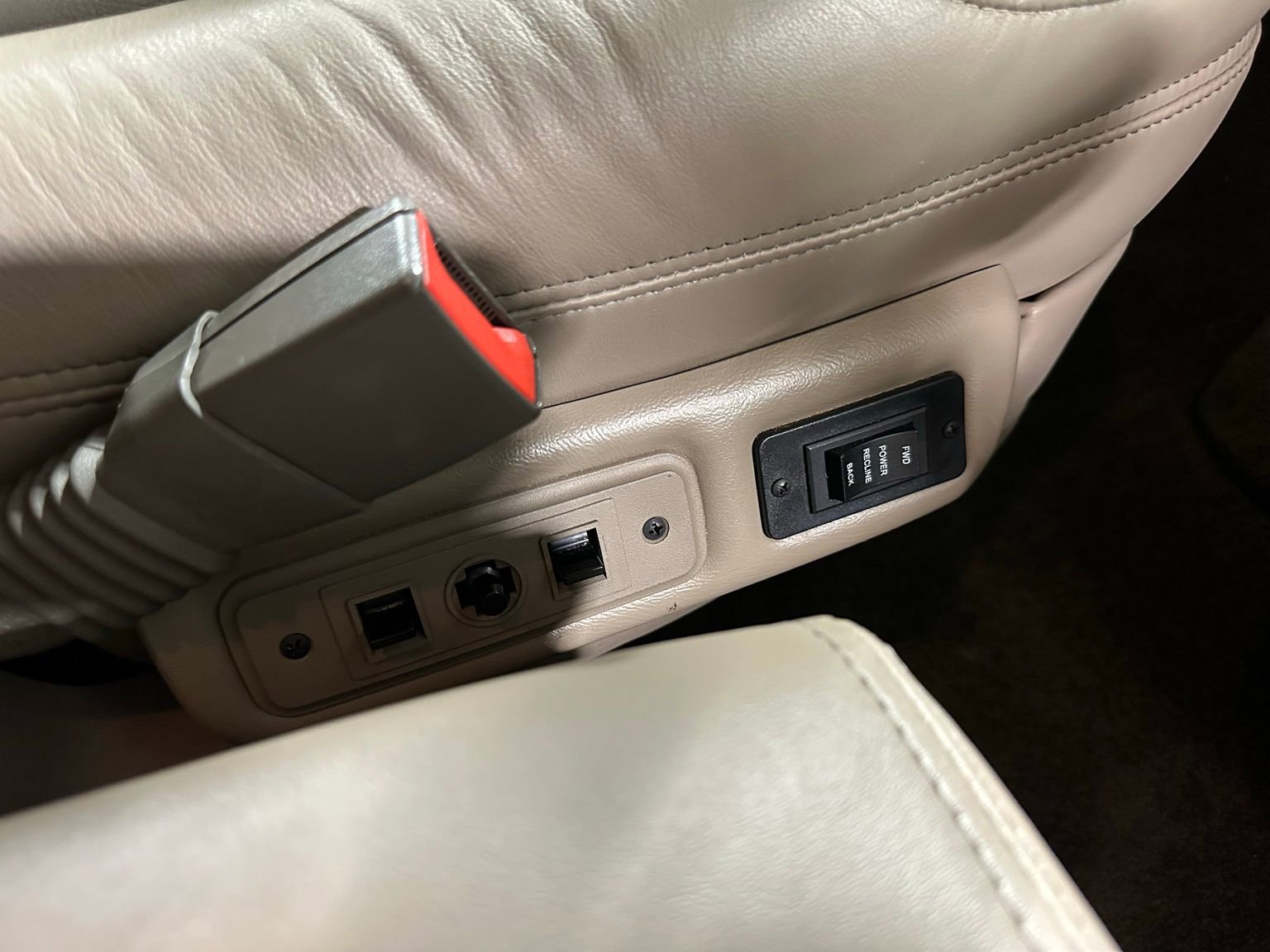 Used 2021 Chevrolet Express 2500 LS w/ Enhanced Convenience Package image 30