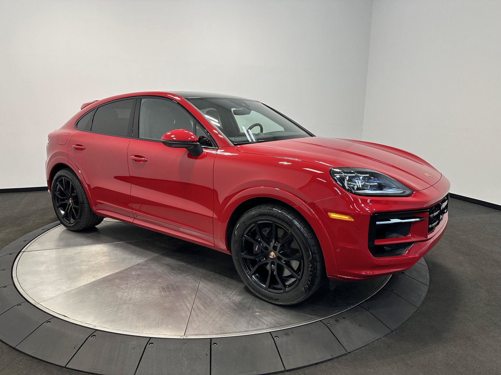 Certified 2026 Porsche Cayenne Coupe AWD/4WD image 9