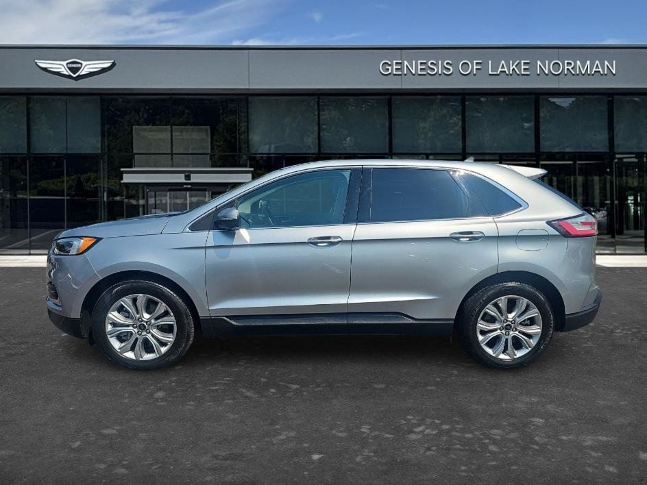 Used 2023 Ford Edge Titanium w/ Equipment Group 301A AWD/4WD image 7