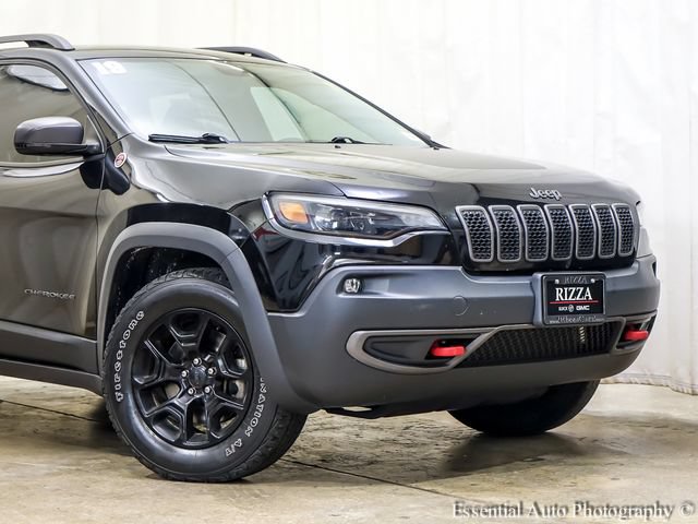 Used 2019 Jeep Cherokee Trailhawk AWD/4WD image 6