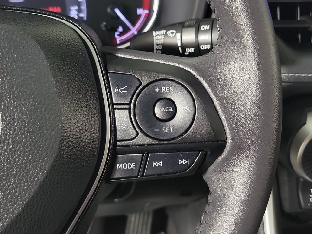Used 2023 Toyota RAV4 XLE Premium AWD/4WD image 26