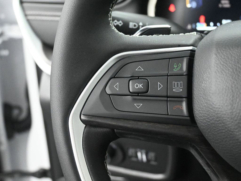 New 2026 Jeep Grand Cherokee Altitude image 24