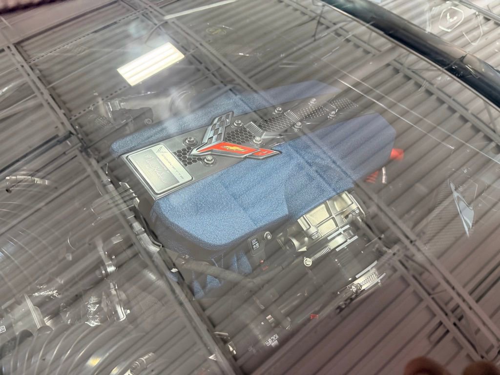 New 2026 Chevrolet Corvette ZR1 w/ ZR1 Carbon Fiber Aero Package image 8