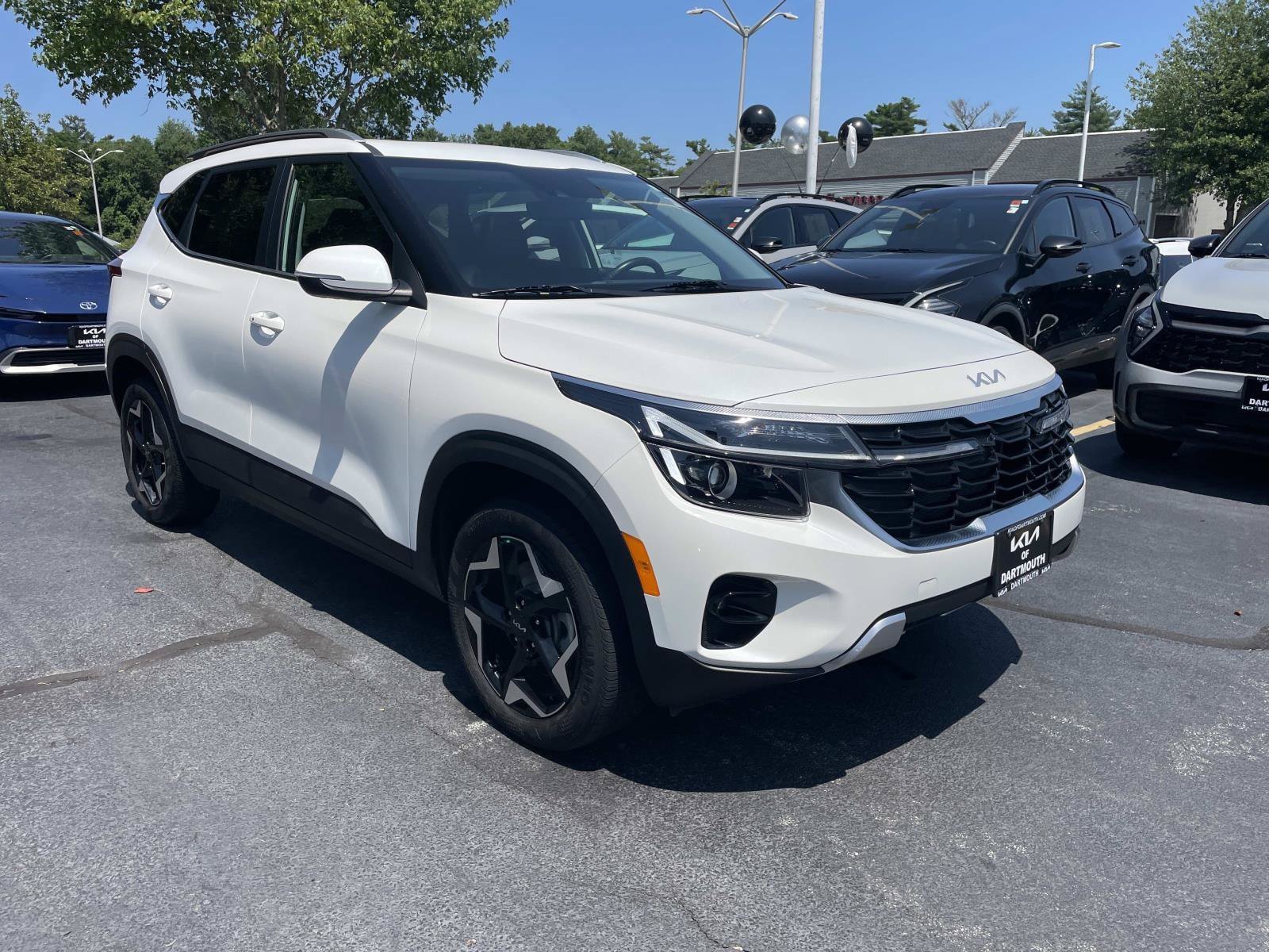 Used 2025 Kia Seltos EX w/ EX Sunroof Package AWD/4WD image 11