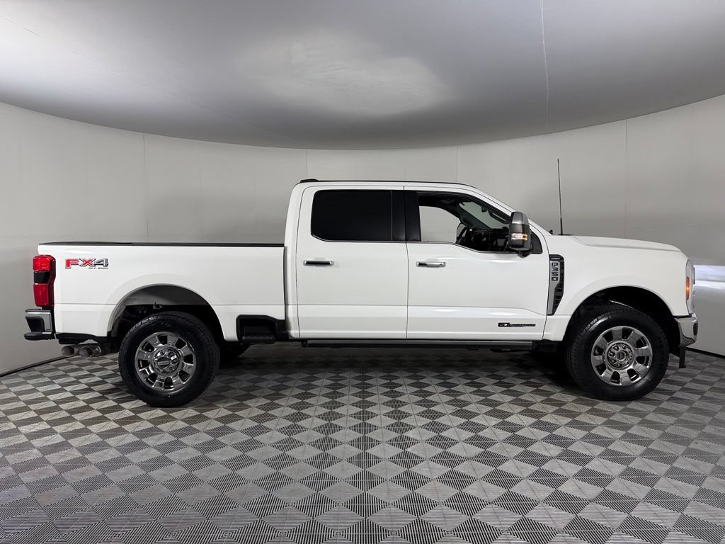 Used 2023 Ford F350 Lariat w/ Lariat Ultimate Package AWD/4WD image 7