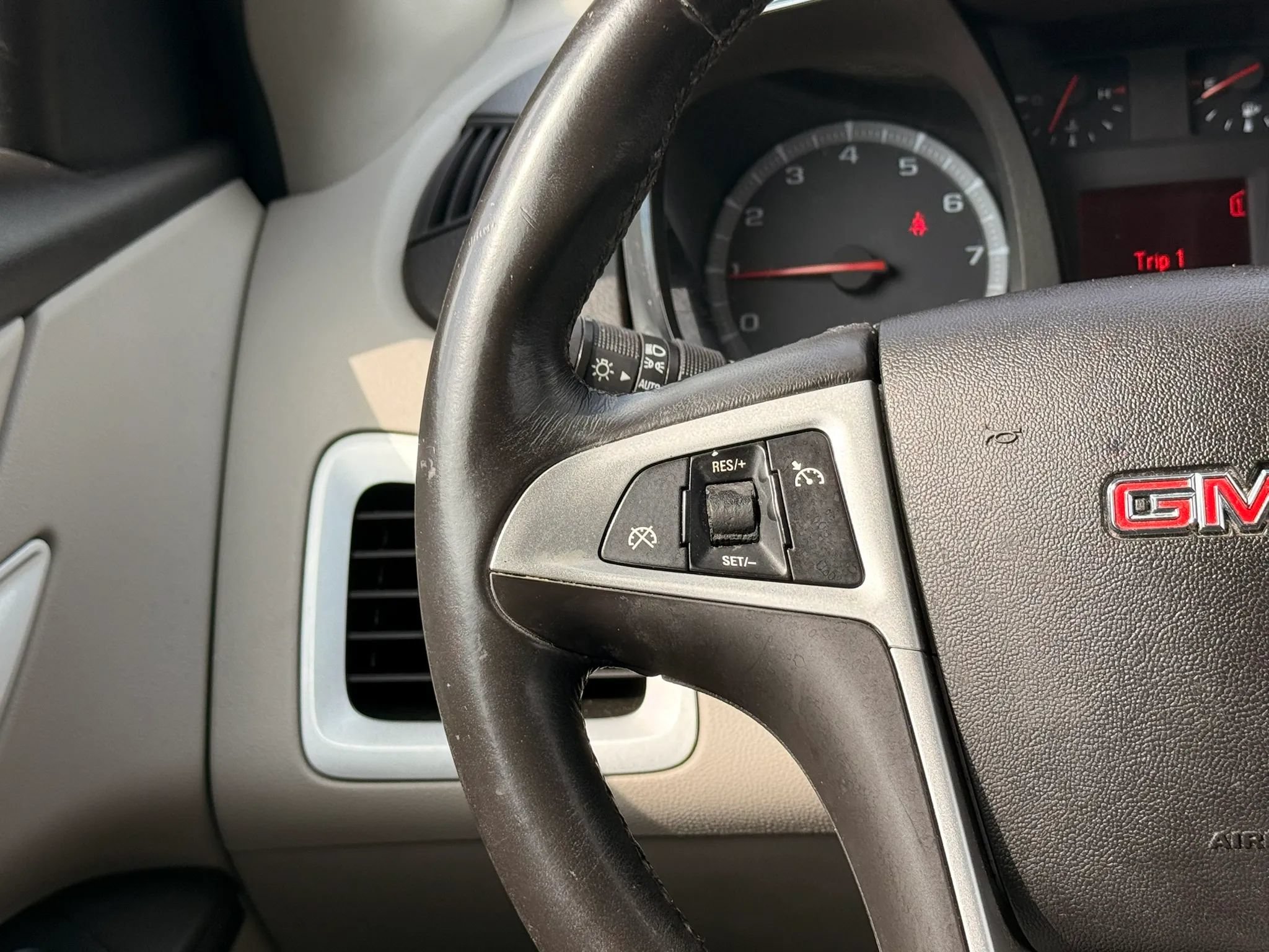 Used 2011 GMC Terrain SLT w/ LPO, Protection Package FWD image 16
