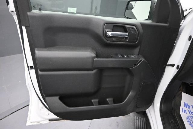 Used 2022 Chevrolet Silverado 1500 Custom w/ Safety Confidence Package AWD/4WD image 12
