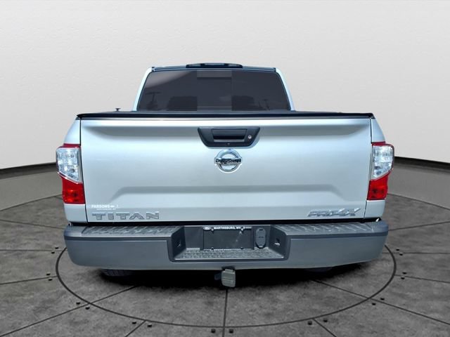 Used 2018 Nissan Titan PRO-4X AWD/4WD image 5