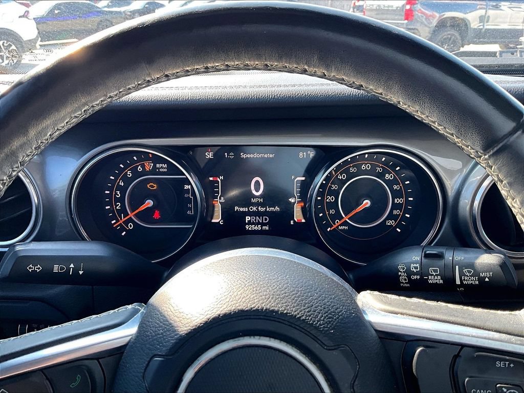 Used 2019 Jeep Wrangler Unlimited Sahara w/ Uconnect 4C Nav & Sound Group AWD/4WD image 21