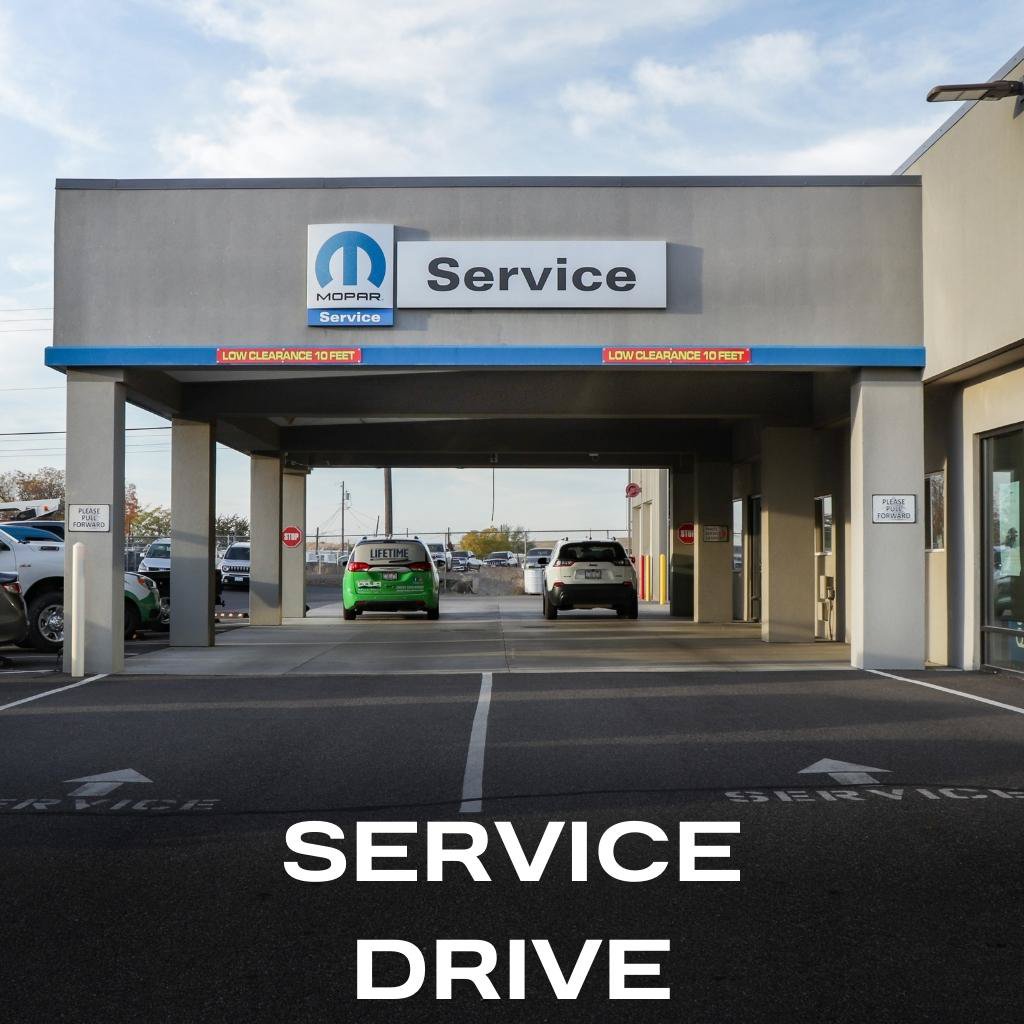 Used 2018 Ford Transit 150 XLT RWD image 7