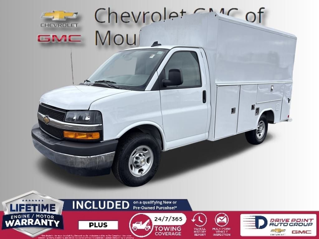 Used 2025 Chevrolet Express 3500 w/ Power Convenience Package image 1