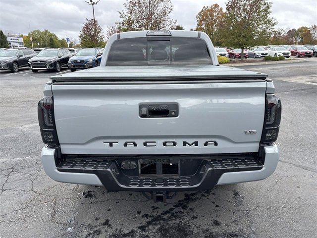 Used 2018 Toyota Tacoma TRD Sport image 10