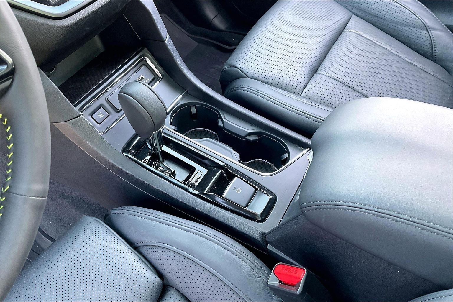 Used 2025 Subaru Ascent Bronze Edition w/ Popular Package #2 image 13