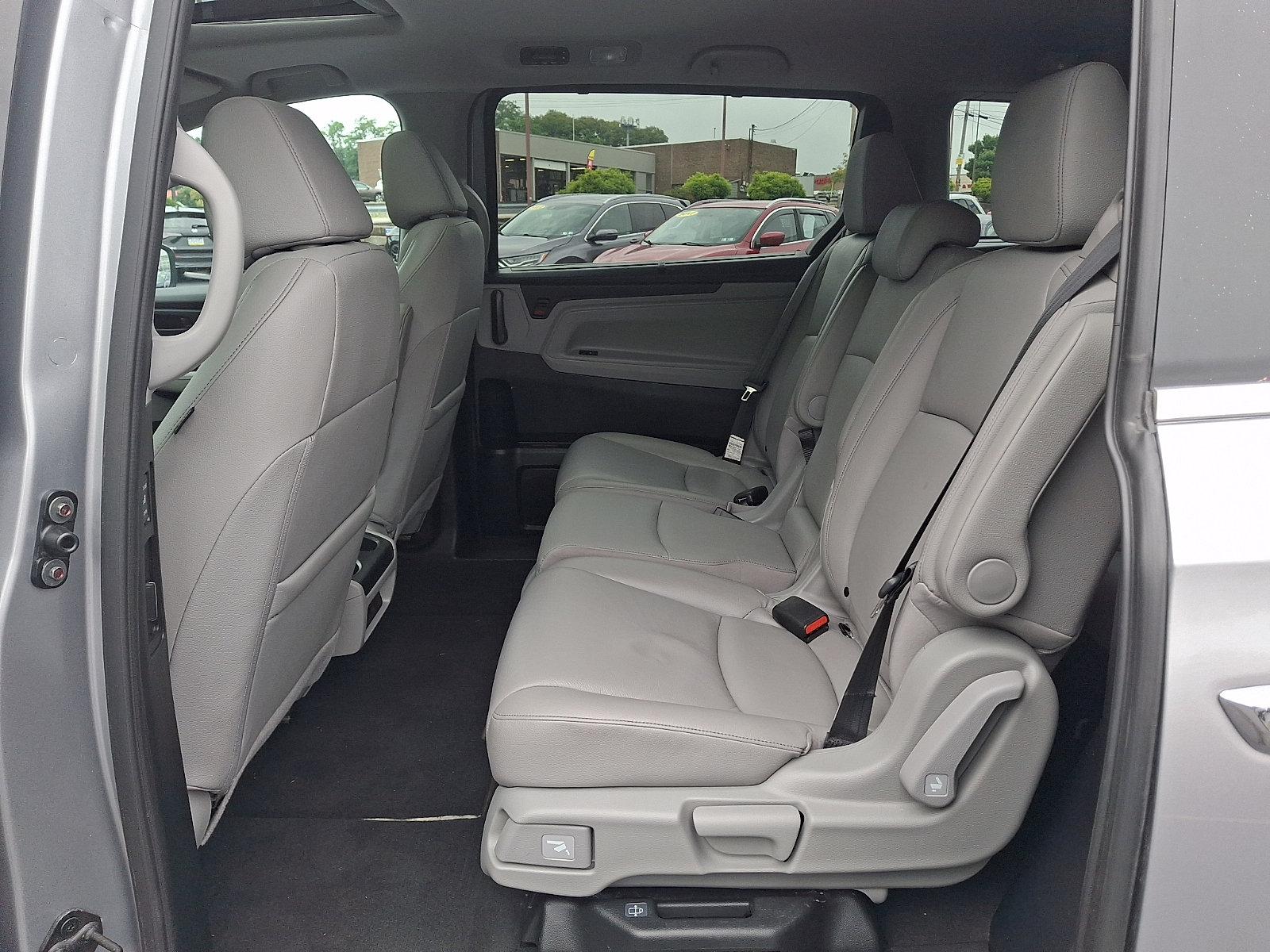 Used 2023 Honda Odyssey EX-L image 10