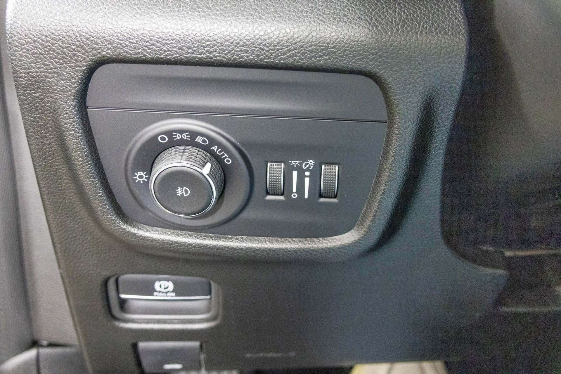 New 2025 Jeep Grand Cherokee Limited image 19