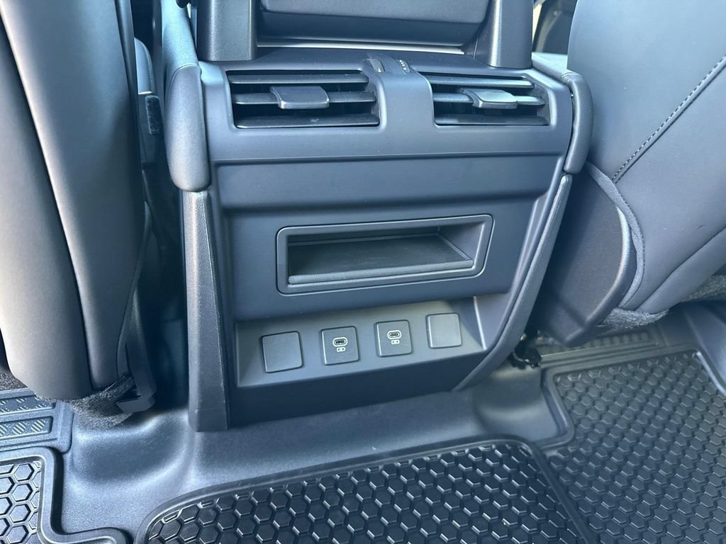 Certified 2025 Land Rover Defender 110 S AWD/4WD image 9