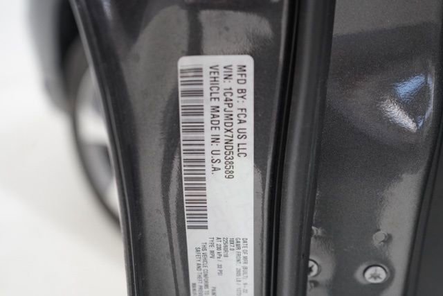 Used 2022 Jeep Cherokee Limited image 39