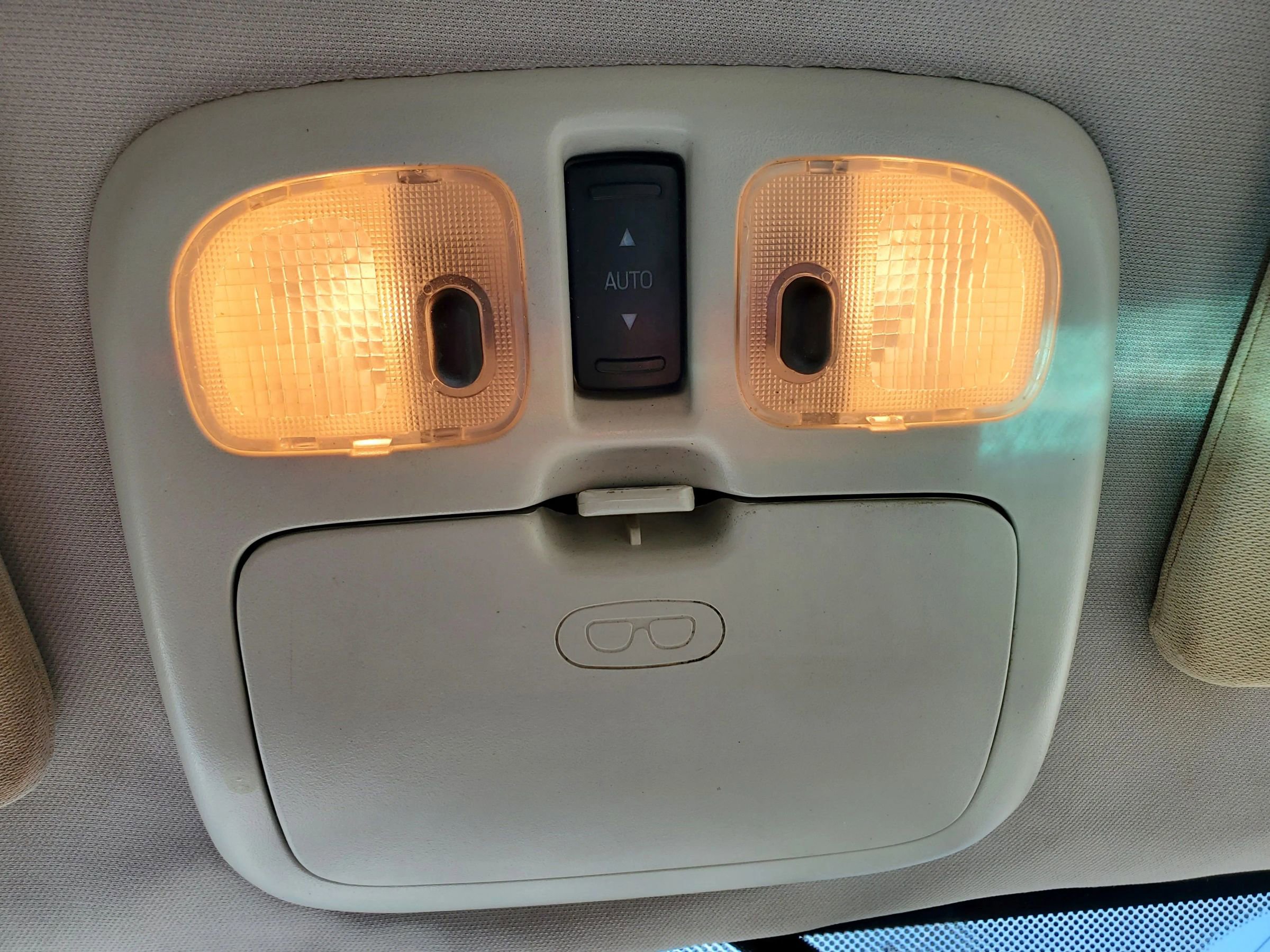 Used 2010 Mercury Mariner Premier image 35