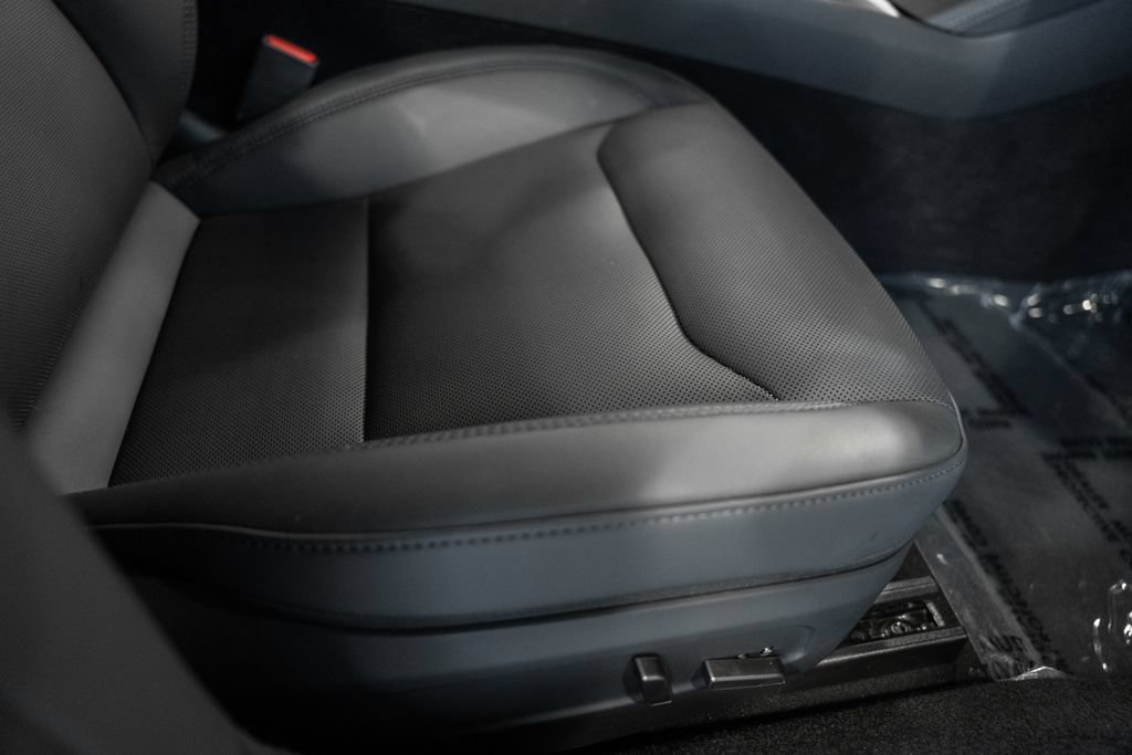Used 2025 Tesla Model 3 RWD image 29