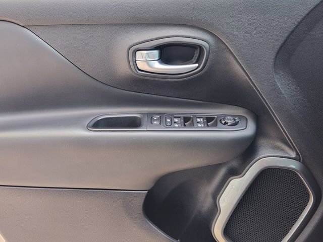 Used 2019 Jeep Renegade Limited image 20